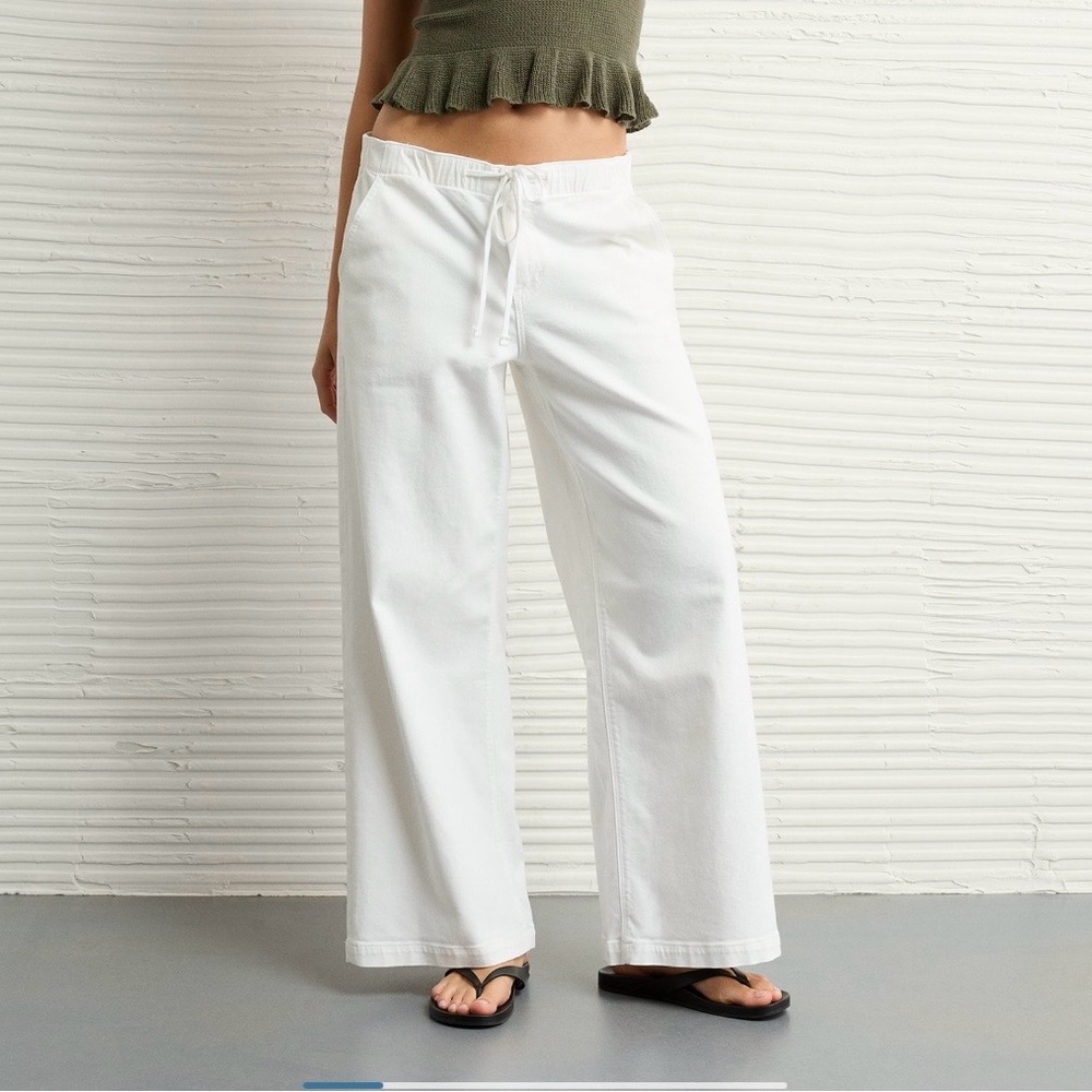 American Eagle + Aerie - stretch low-rise ultra wide leg pull on jean